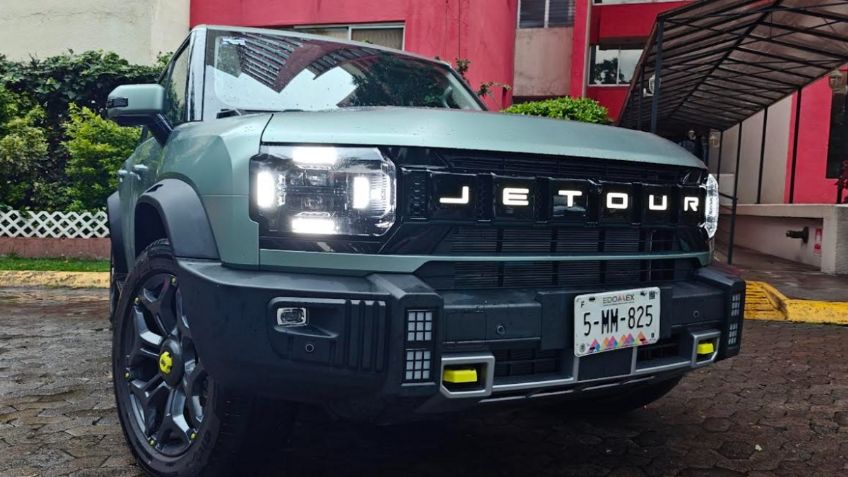 Jetour T2 i-DM 2025: ¿La SUV híbrida enchufable todoterreno vale la pena? Review, características y precios