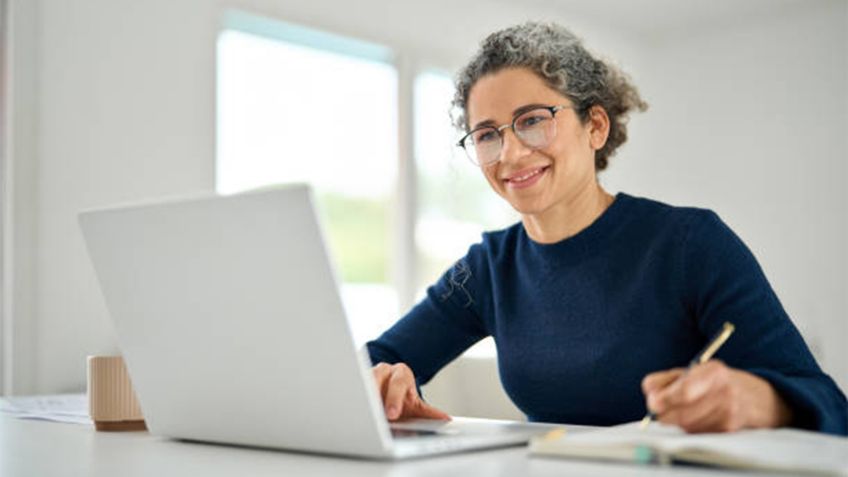 ¿Cómo corregir una deducción de auto mal aplicada ante el SAT?