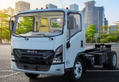 Foto ilustrativa de nota Isuzu fabrica la unidad 15 mil en México