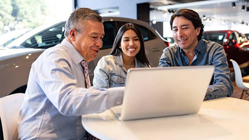 SAT: ¿Cómo influye el historial fiscal del vendedor del auto en tu compra?