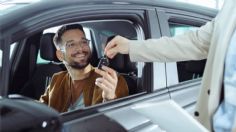 ¿Se puede deducir un auto si trabajas por honorarios?