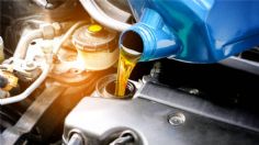¿Cómo afecta el estado del aceite del motor al consumo de gasolina?