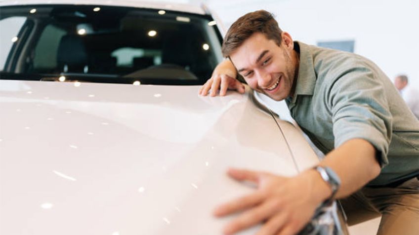 ¿Cómo impacta la compra de un auto en tu declaración anual ante el SAT?