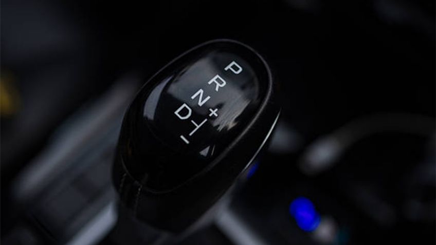 ¿Para qué sirve el "modo manual" en un auto automático?