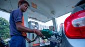 Foto ilustrativa de la nota titulada: ¿Es malo dejar el auto encendido mientras cargas gasolina?