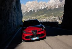 Foto ilustrativa de nota Alfa Romeo Junior 2026, el SUV deportivo de ADN italiano ya tiene fase de preventa en México