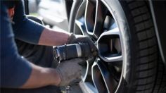 ¿Por qué algunos autos gastan más gasolina después de cambiar de llantas?