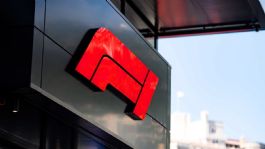 Foto que representa a Piloto de F1 es implicado en red de trata con futbolistas de la Serie A