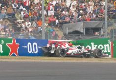 Foto ilustrativa de nota Bearman culpa a Colapinto por accidente en Suzuka