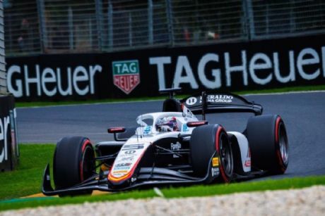 Noel León, piloto de Alessandros Racing mexicano logra el segundo lugar en la Sprint F2 en su debut