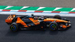 Foto que representa a Lando Norris admite problemas con McLaren en 2026: no está cómodo con el auto