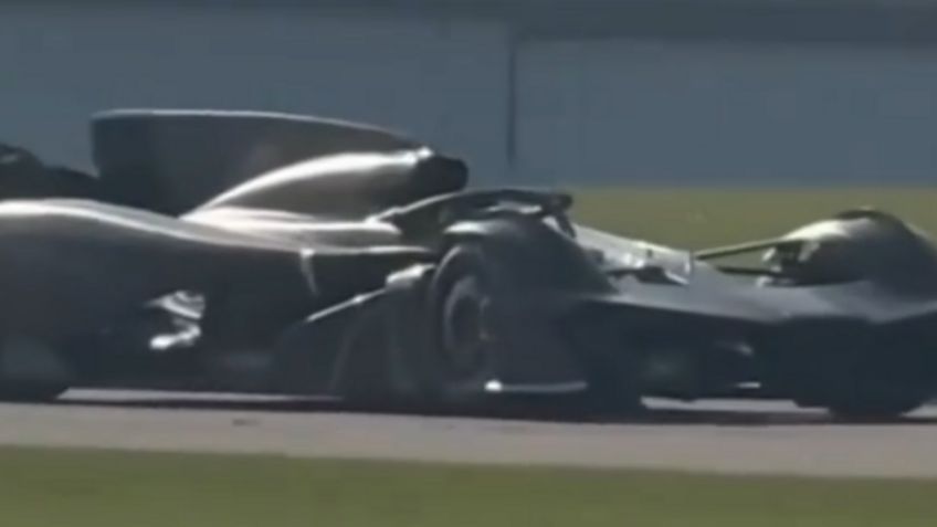 Aston Martin está probando un auto tipo Meteoro o Batimóbil, tiene forma de F1 y de superdeportivo