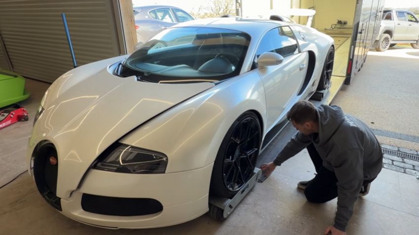 Viral: Esta persona compró un Bugatti Veyron y lo arregló por solo 2 dólares