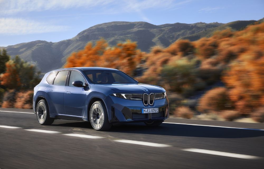 BMW está preparando su SUV eléctrica coupé: el IX4 viene en camino